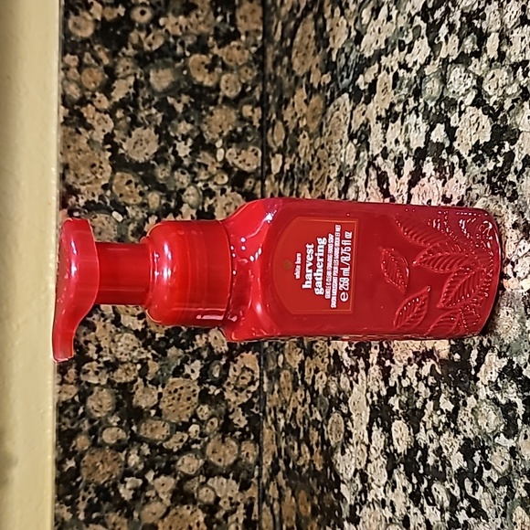 White Barn Bath & Body White Barn Harvest Gathering Gentle Clean Foaming Hand Soap Poshmark